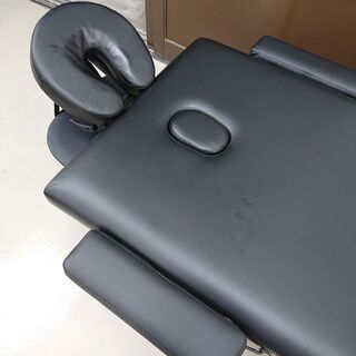 取引場所　南観音　2103-072　 軽量 折りたたみ マッサージベッド 木製 有孔 ブラックの画像