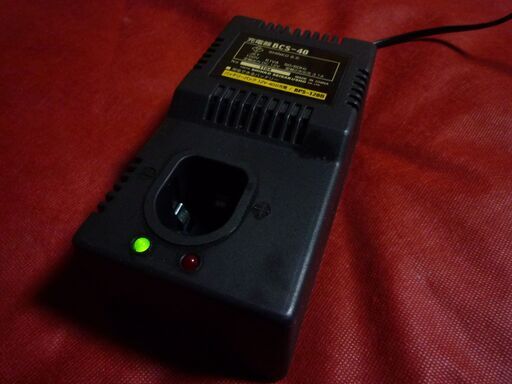 （オークション入札が入りましたので終了させて頂きます）新興製作所電動ドライバー充電器（BCS-40）中古