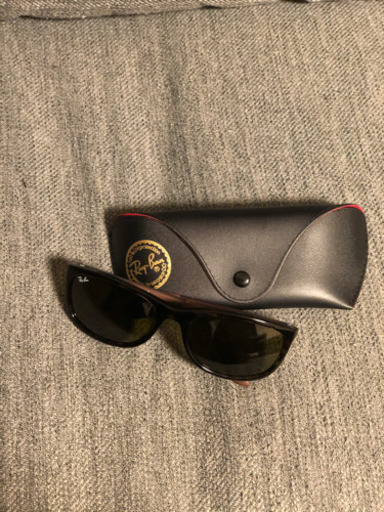 レイバンサングラス　ほぼ新品