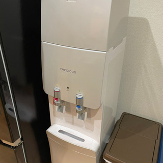FRECIOUS ウォーターサーバー　値下げ受け付けます