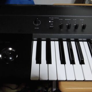 KORG  KROME EX ６１　PS-3 ペダル付き　ハード シンセ　キーボードの画像