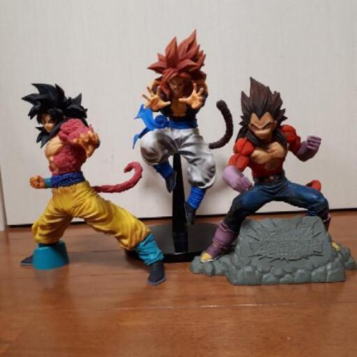 ドラゴンボールフィギュア　超サイヤ人４セット