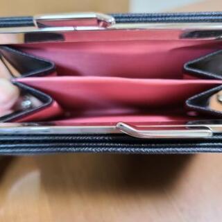 レディース　二つ折り財布　がま口付の画像