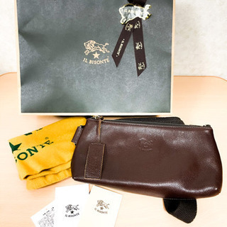 IL BISONTE イルビゾンテ クロスボディバッグ