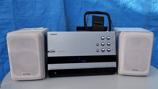 ●ONKYO　ＣＤプレーヤー＆レシーバースピーカー＆システム　ＣＲ－Ｔ２