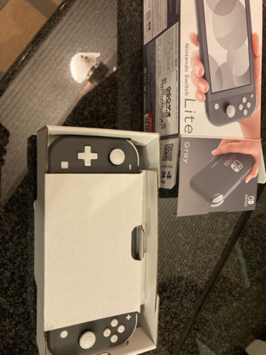 ニンテンドースイッチライト本体　美品