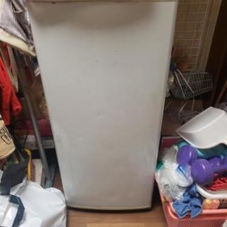 2003年式の三菱冷凍庫〘お譲り先決定しました〙