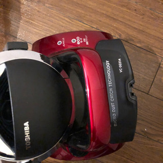 【本日13時まで】TOSHIBAハイエンド掃除機お譲りします。の画像