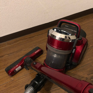 【本日13時まで】TOSHIBAハイエンド掃除機お譲りします。の画像
