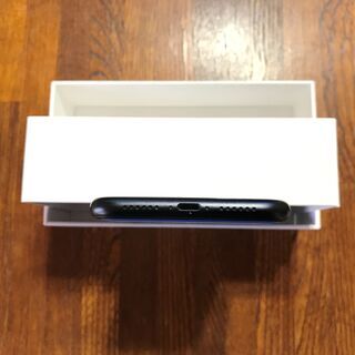 iPhone xr 64gb 黒/ブラック SIMフリー 本体 おまけ付き 美品 最終値下げ！の画像