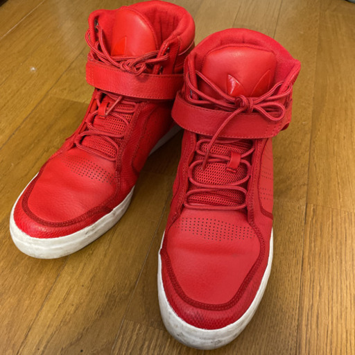 adidas スニーカー　赤