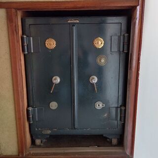 旭金庫製造 昭和レトロ金庫の画像