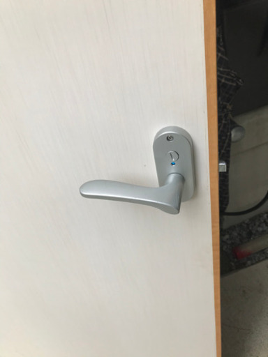 木製扉　ほぼ新品です