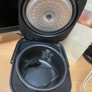 アイリスオーヤマ　炊飯器　2017年製の画像