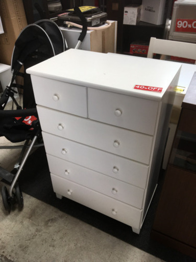 小ぶりな白チェスト タンス 小物いれにも！