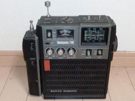 【昭和48年製 ジャンク品・インテリア】SANYO BlueImpulse7700 「ラシーバ」3バンド+トランシーバー付ラジオ ・三洋 RP7700 （AC/DCアダプター、ステレオアダプター付属）
