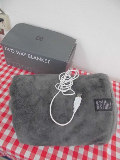 ★Francfrancフランフラン　暖かUSBヒーター付き　2WAY ブランケットひざ掛け　電気毛布★
