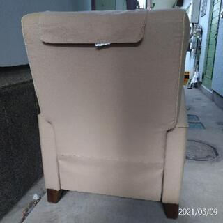 リクライニングチェアーの画像