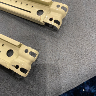中古品　エアコン取り付け用　金具の画像