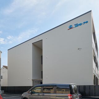 未経験でも大歓迎！男女共に鳶土工募集！！地方からの入寮希望歓迎！