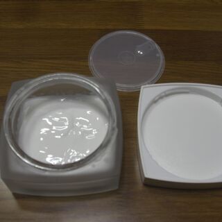 ココ　マドモアゼル　フレッシュ　ボディ　クリーム　中古の画像