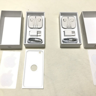 iPhoneの箱と付属品です。