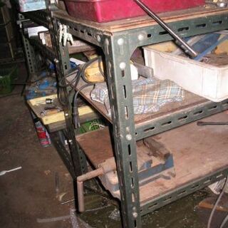 お洒落なスチール棚　２台連結　引き取りでお願いしますの画像