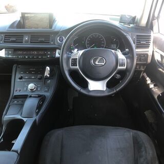 期間限定値下げレクサス　CT200h　バージョンC 寒冷地　夏冬タイヤ付き　H23年式　車検R4年6月の画像