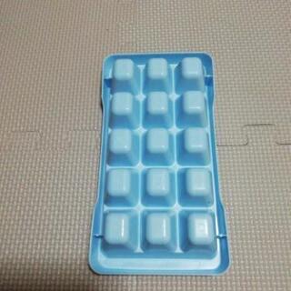 製氷の型の画像