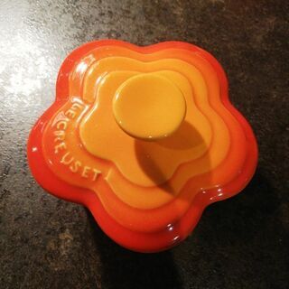 ル・クルーゼ　花形ココット　オレンジ
