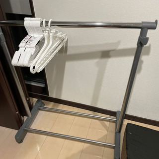 ハンガーラック