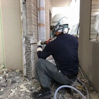 内装解体はつり　《週休３日制も可！年齢は不問！週末は連休など職人さんの働きやすさを実現！》の画像
