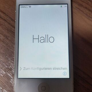 iphone4s　白　たしかauの64GBだったと思います。