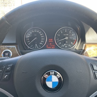 検R4年8月　BMW335i E90 3シリーズ　ホワイト　セダン　交渉OKの画像