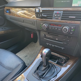 検R4年8月　BMW335i E90 3シリーズ　ホワイト　セダン　交渉OKの画像