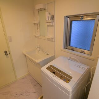 家具付きマンスリー物件☆桜木町駅徒歩4分！最大4名様滞在可能！WiFi無料で内装綺麗♪みなとみらいも徒歩圏内！ - 不動産