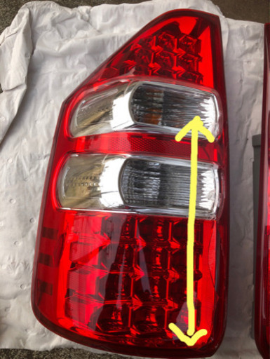 ノア70系 テールランプ