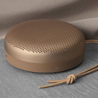 新品未開封品★送料無料★■B&O/バング＆オルフセン■ワイヤレススピーカー BeoPlay A1 AW19 Tan タン 1297904 No.12200429072