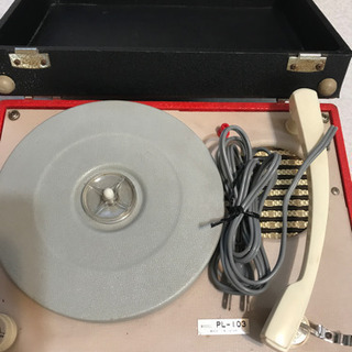 Unipet ポータブルレコードプレーヤーの画像