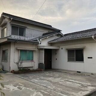 伊予郡松前町北川原　岡田小学校・中学校