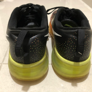 NIKE スニーカー　