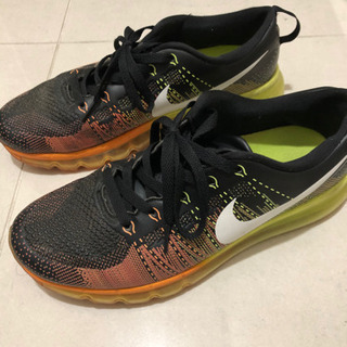 NIKE スニーカー　の画像