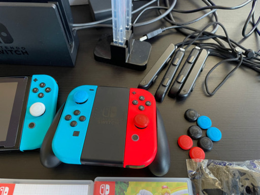 任天堂スイッチフルセット　超美品　付属品いっぱい