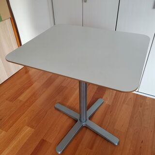 IKEA BILLSTA カフェテーブル
