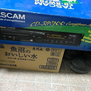 TASCAM CD-RW700 業務用CDレコーダー