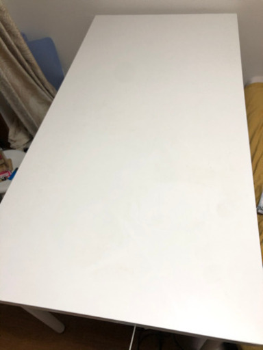 IKEAテーブル