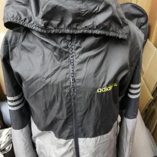 adidasブルゾン