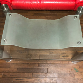 値下げ中ガラステーブルの画像