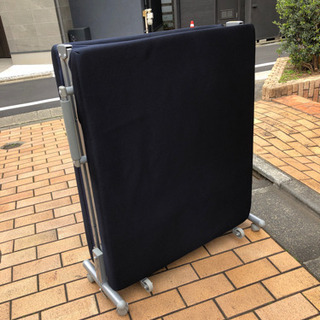 折り畳みベッド　お譲りしますの画像