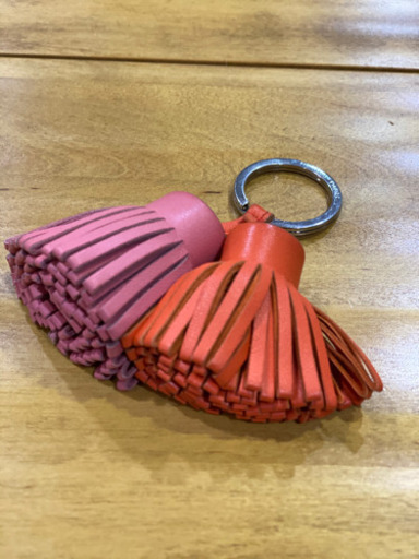 【取引完了】エルメスのキーリング「カルメンウノドス」（2色）